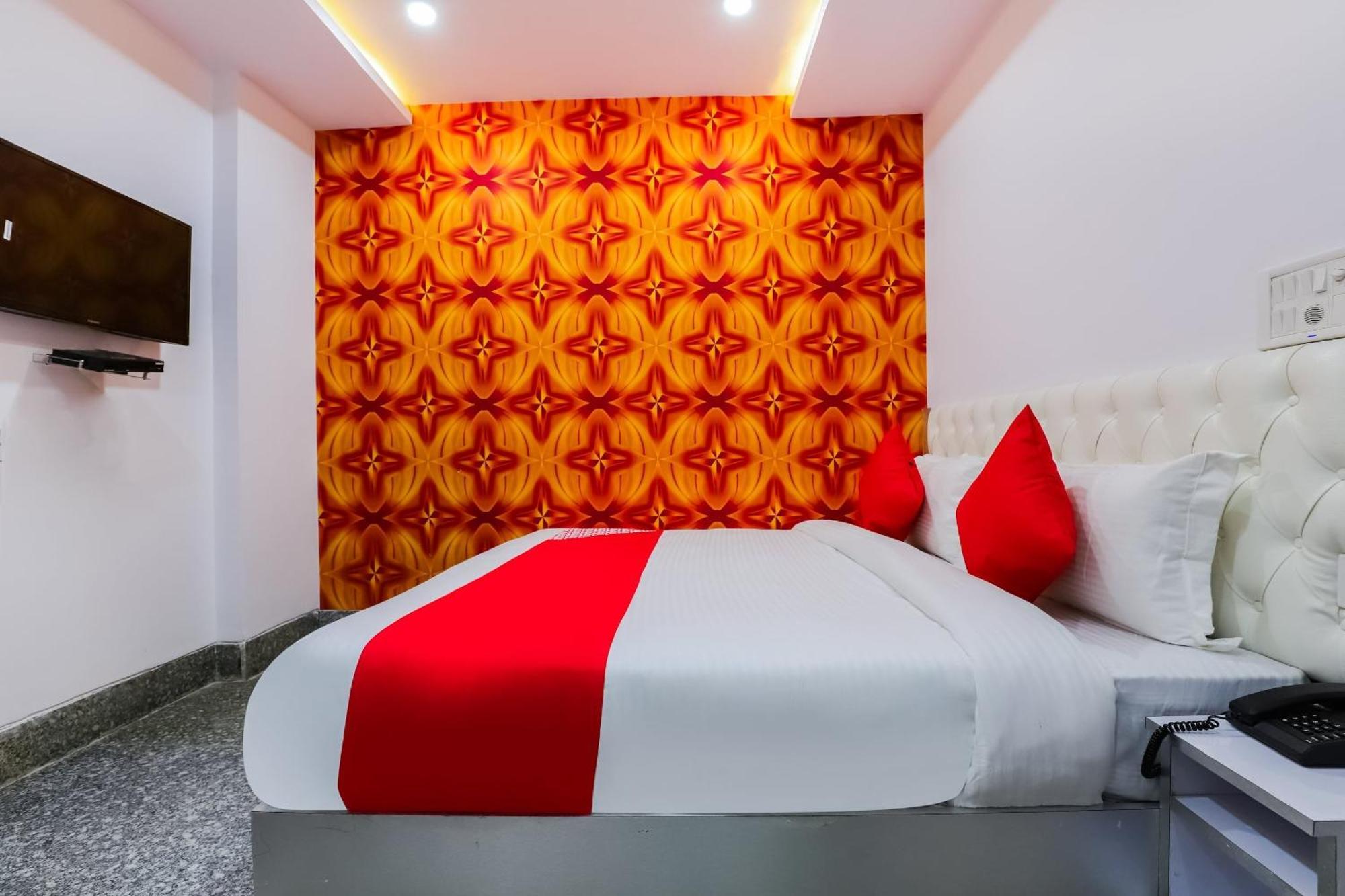 Hotel O New Tech India Делі Екстер'єр фото