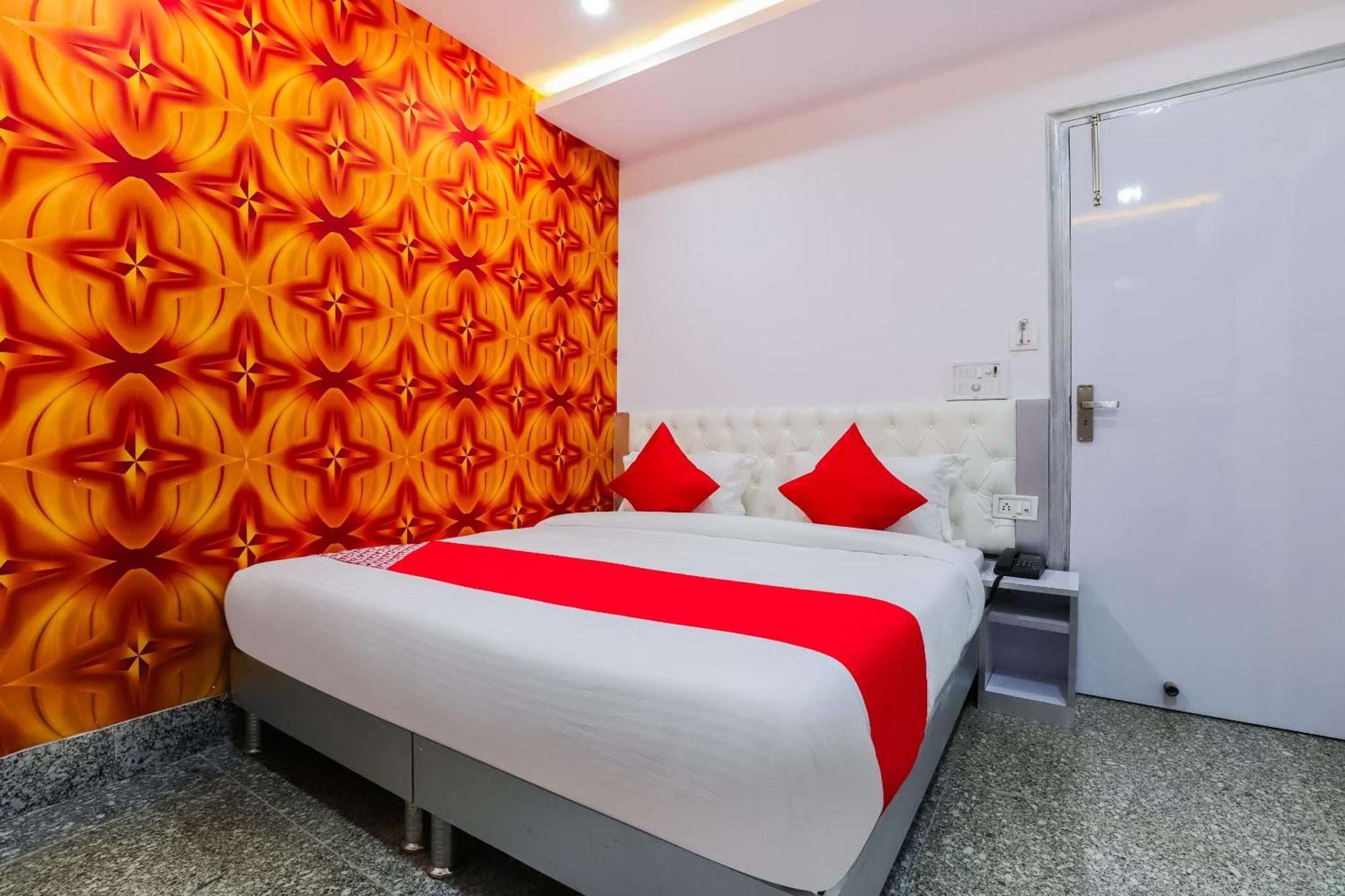 Hotel O New Tech India Делі Екстер'єр фото