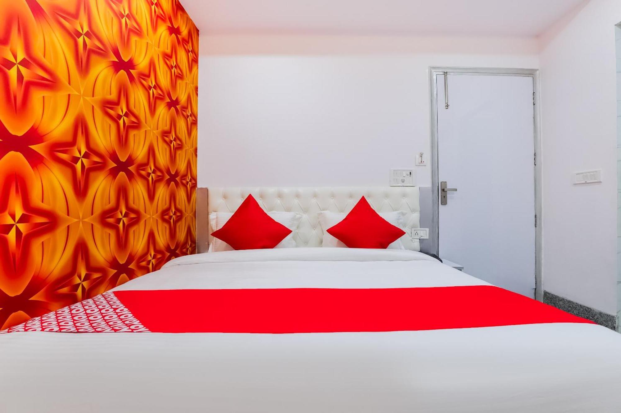 Hotel O New Tech India Делі Екстер'єр фото